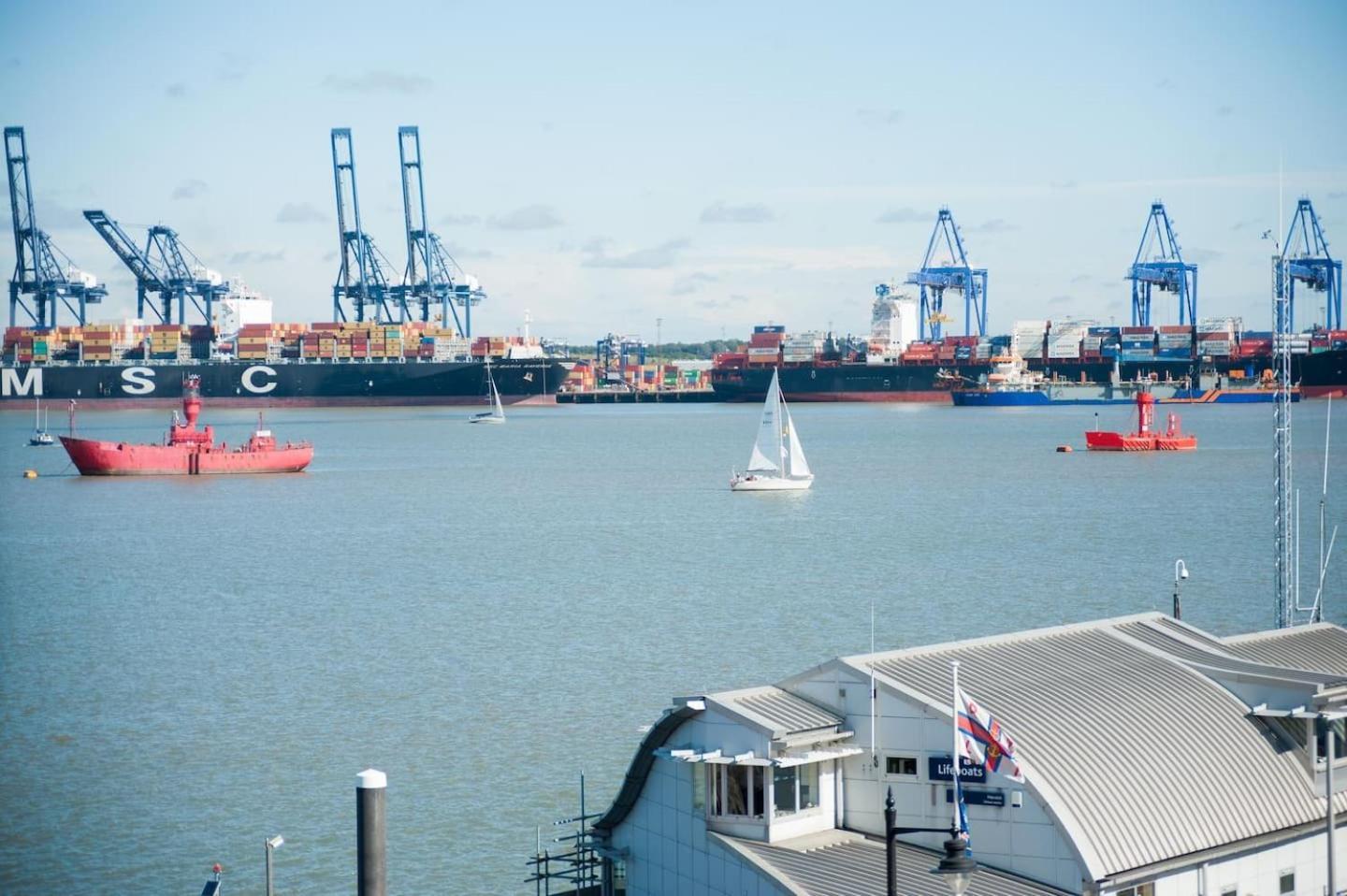 Lookout Apartment Harwich Bagian luar foto