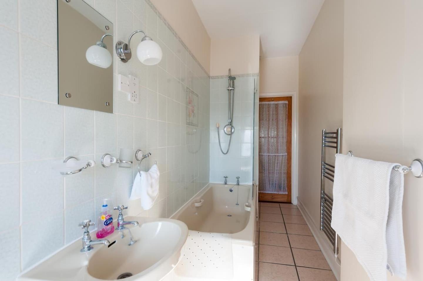 Lookout Apartment Harwich Bagian luar foto